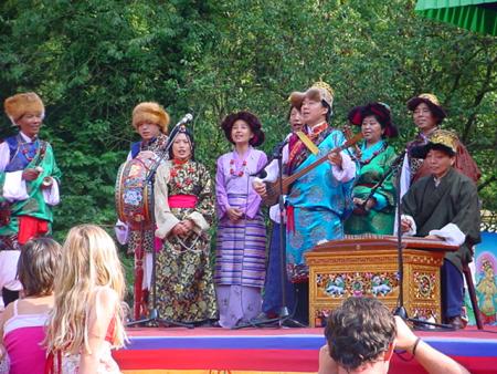 GROUPE FOLKLORIQUE TIBETAIN